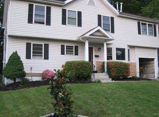 601 Plum St SW, Vienna, VA 22180