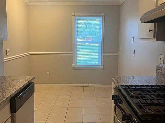 4th image of 1522 Cedar Bluff Trl