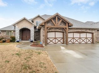 3245 W Brett Dr, Springfield, MO 65810