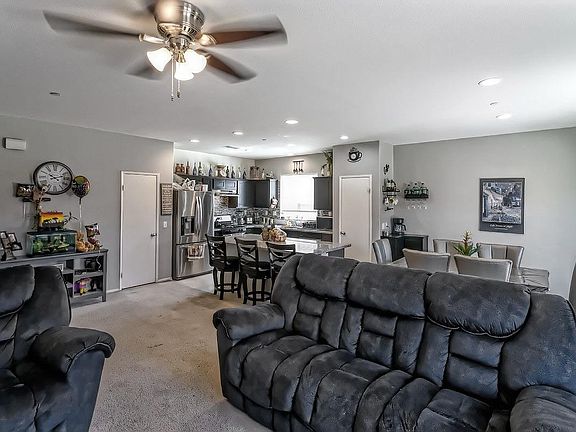 4th image of 11977 Moss Creek Ct