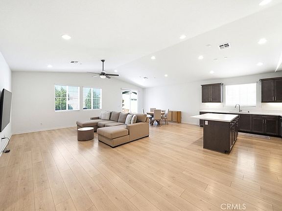 5th image of 28426 Heather Ln
