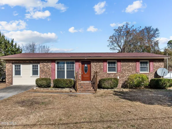 405 Aztec Lane, Greenville, NC 27834