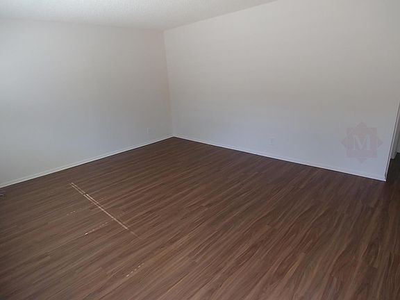 2nd image of 1905 De La Vina St APT 9