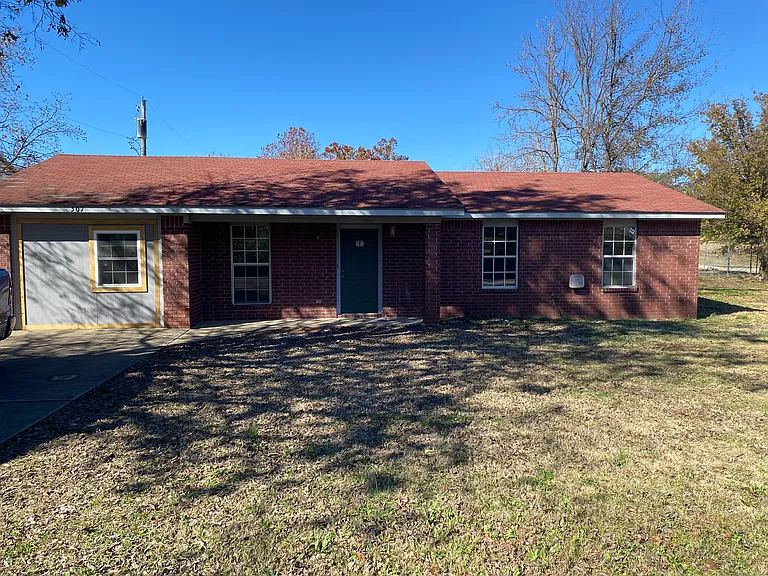 507 Sexton St — Photo 1