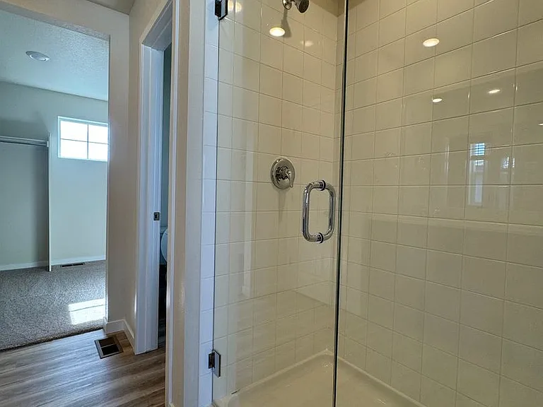 4455 Trader St — Photo 6