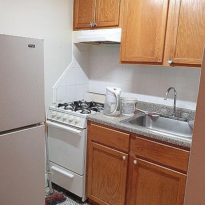 4th image of 3733 80th St #33
