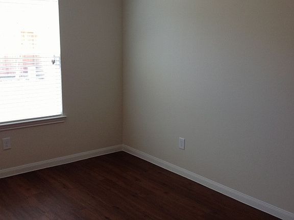 5-Bedroom_Drake-R_06092014