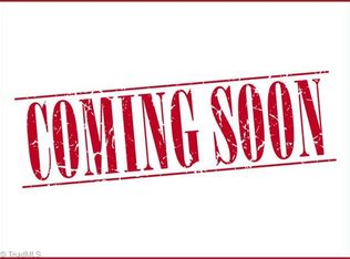 4700 Jamesford Dr, Jamestown, NC 27282