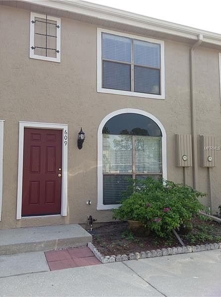 1st image of 609 Casa Park Ct N