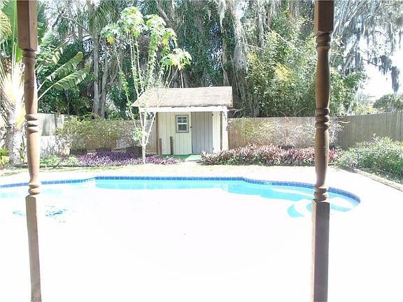 4th image of 200 N Briggs Ave