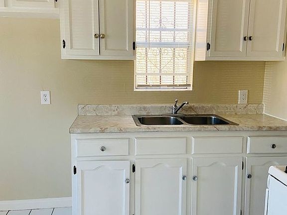 5th image of 656 W 91st St #656