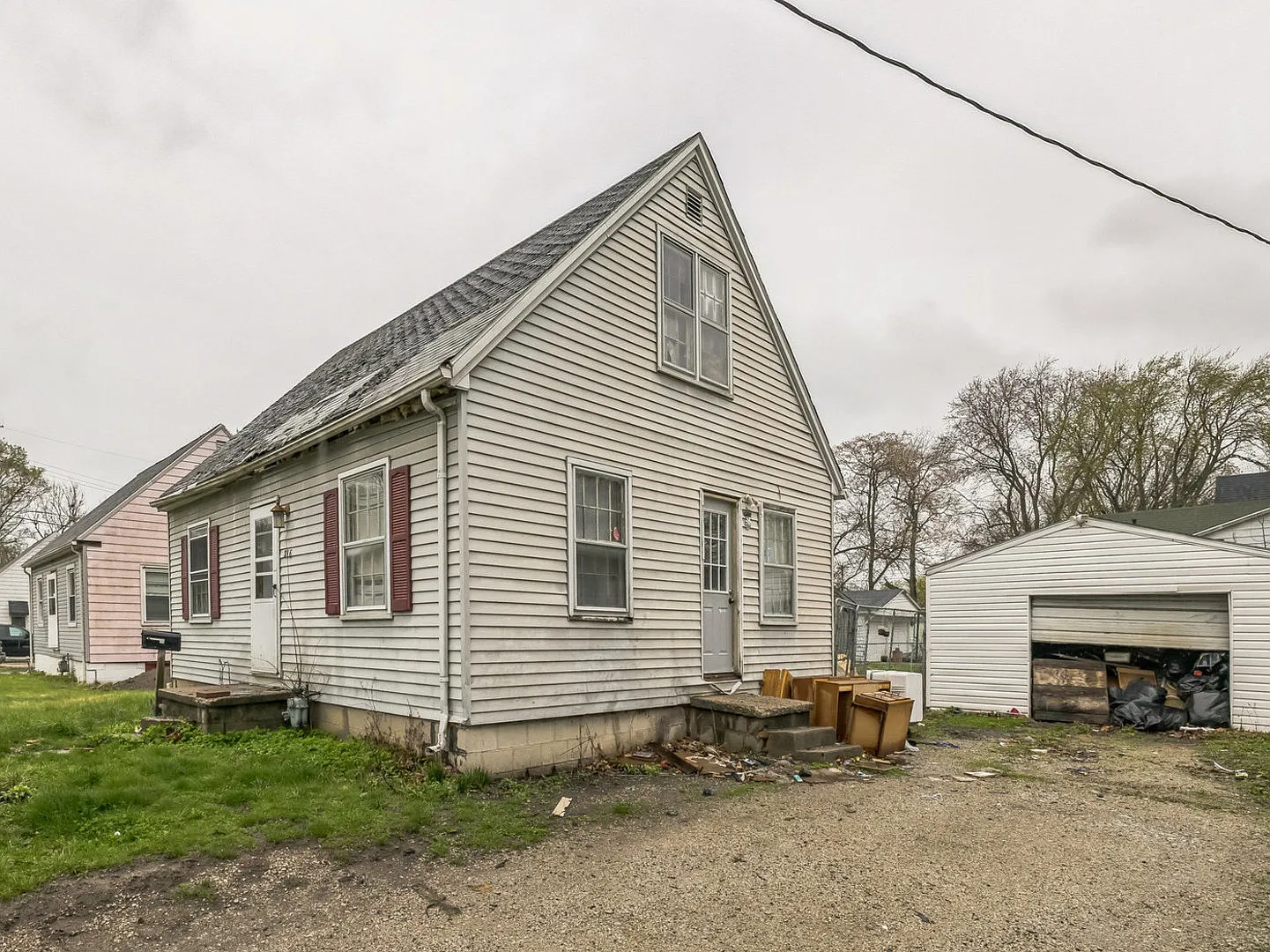 216 W Garfield Ave photo 1