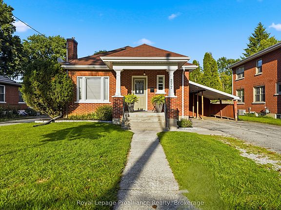 2nd image of 277 Dufferin Ave