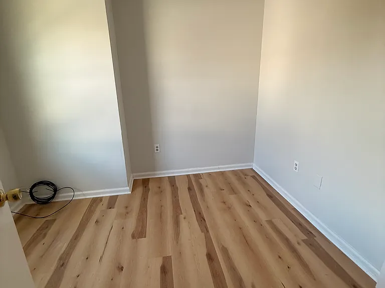 21 Avenue A — Photo 5
