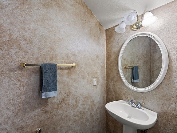 3rd image of 10902 Jamie Glen Way