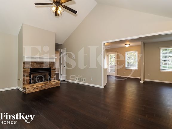 2nd image of 189 Michael St