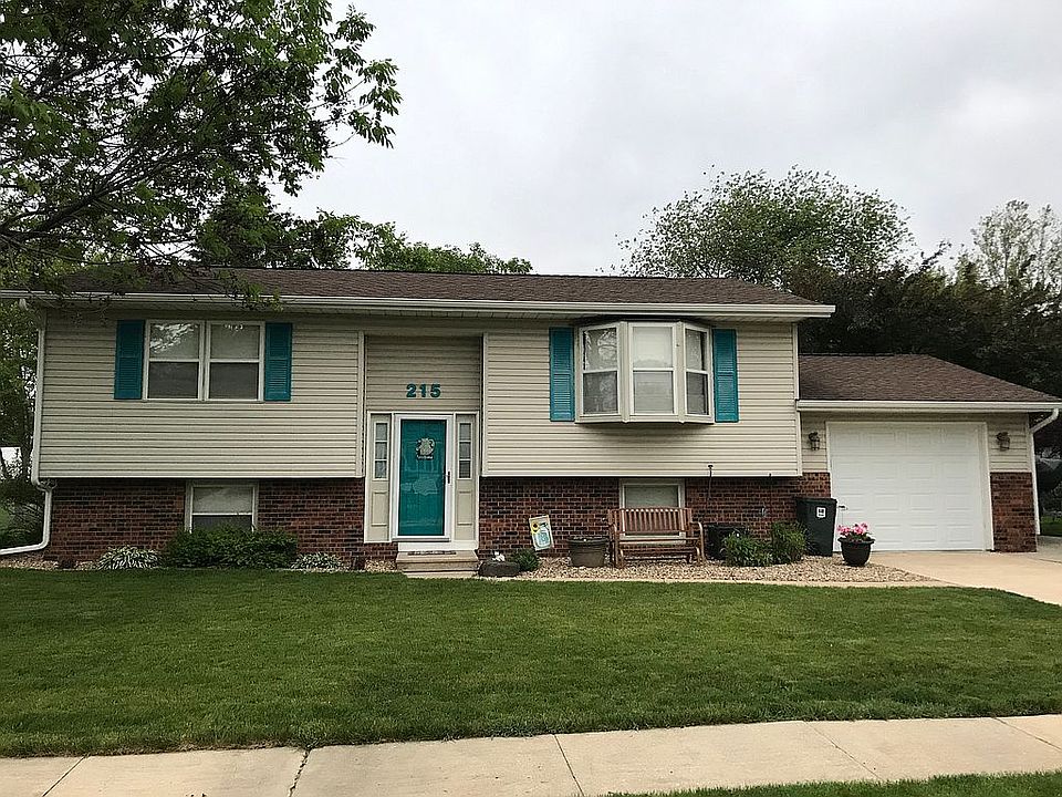 1st image of 215 Hill Ct