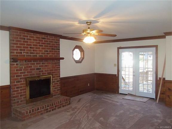 4th image of 5301 Bridgeside Dr