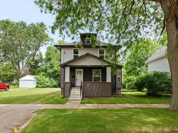 138 E Robinson St, Jackson, MI 49203