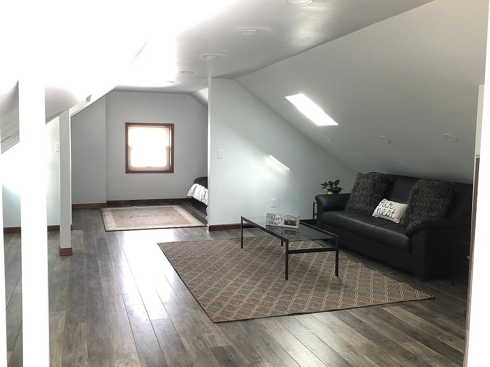 1st image of 995 S Main St Suite B