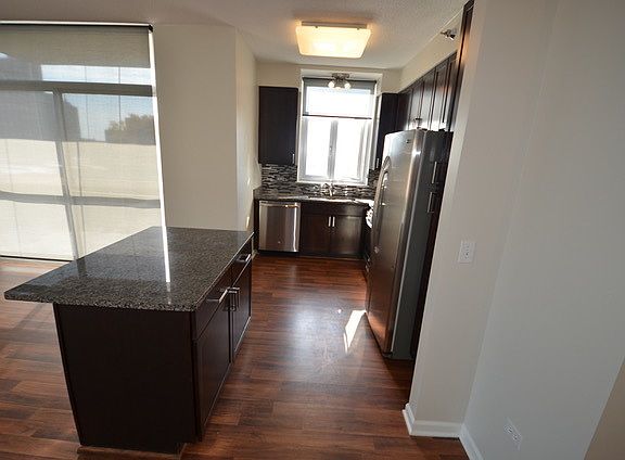 2nd image of 1134 W Granville Ave APT 604
