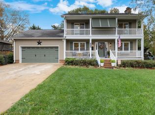 1108 Devenger Rd, Greer, SC 29650