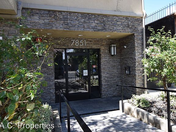 2nd image of 7851 Ventura Canyon Ave #316