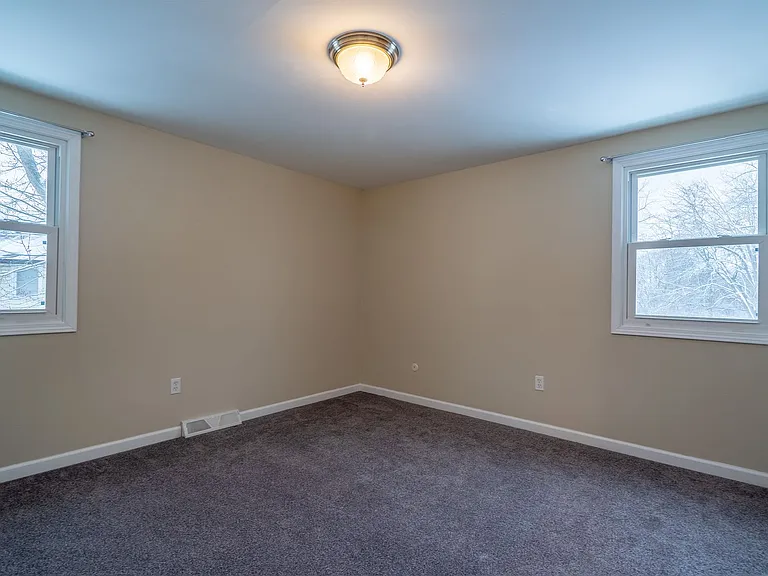 64 Acacia Dr — Photo 5