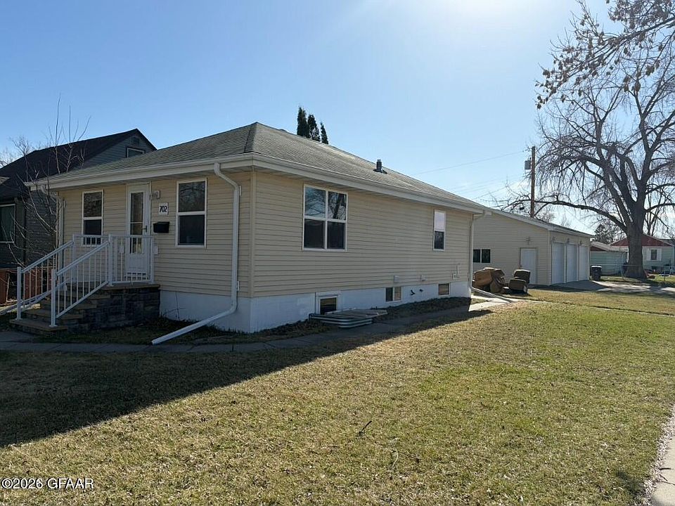2nd image of 702 S 10th St