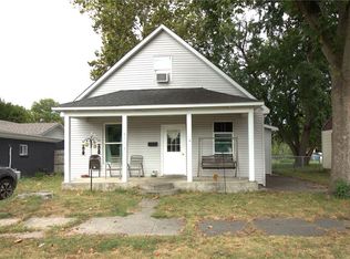 3008 Shelby Ave, Mattoon, IL 61938