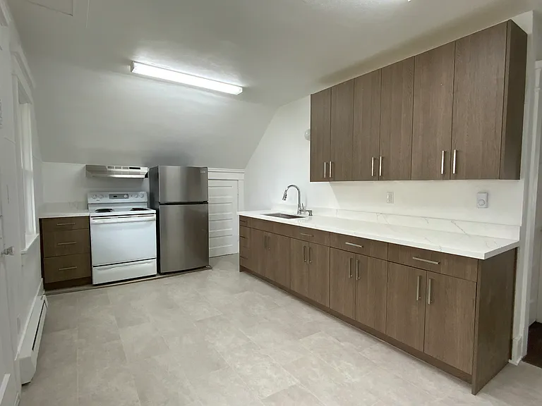3111 Hoyt Ave #3 — Photo 3