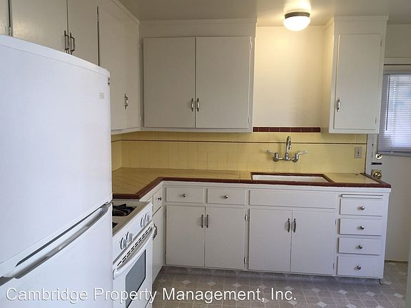 4th image of 560 Miller Ave APT 5