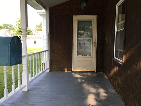 2nd image of 1041 N Perkins St