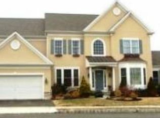 1 Commanders Ct, Totowa, NJ 07512