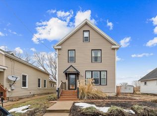 2250 Washington St, Dubuque, IA 52001