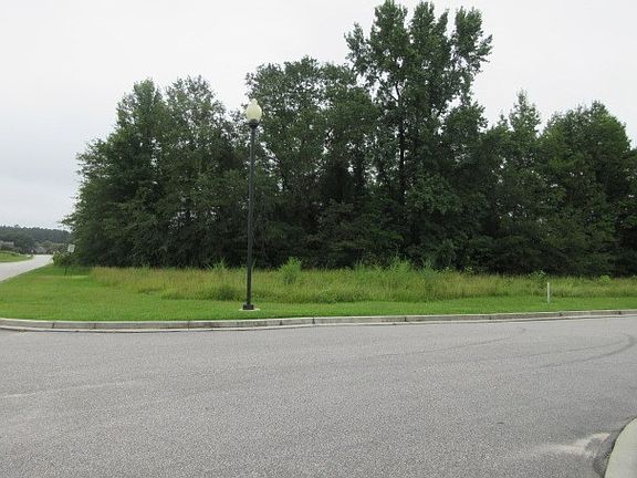 2nd image of 16 Brushwood Ct