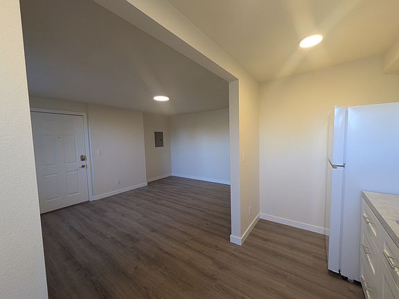 2nd image of 715 Pacific Ave