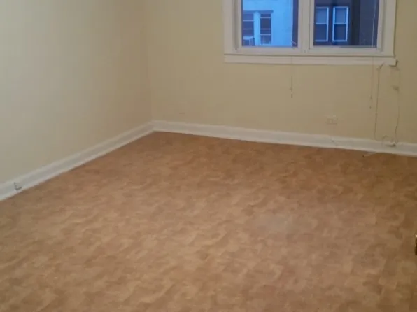 3214 73rd St, East Elmhurst, NY 11370