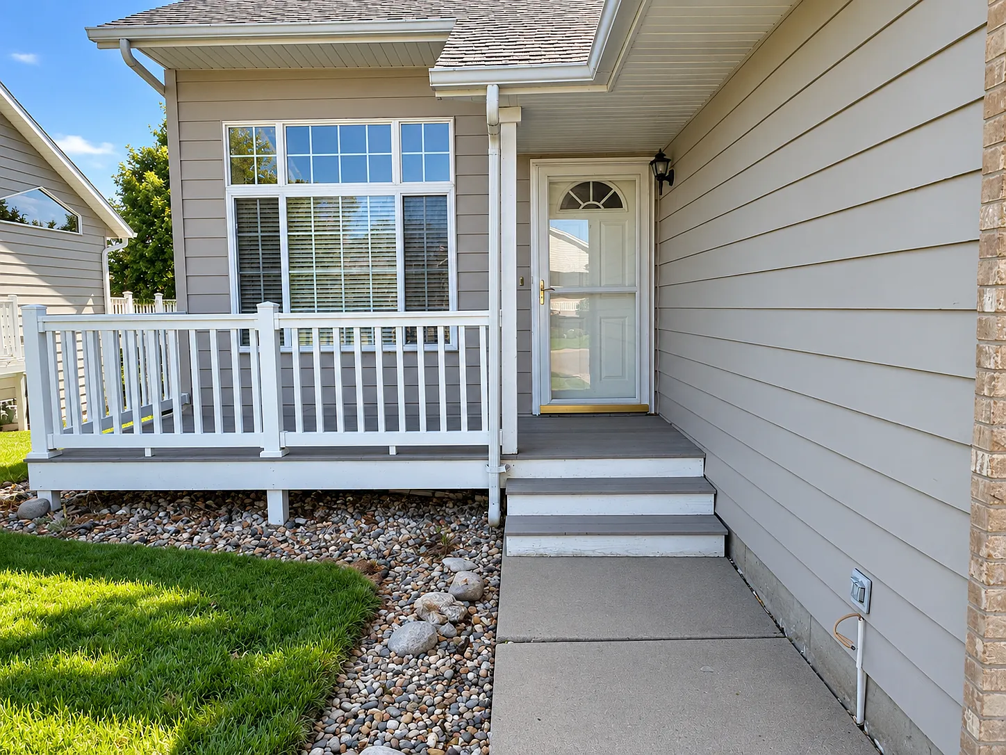 2 bed, 1618 sqft, $1,900 — Photo 2