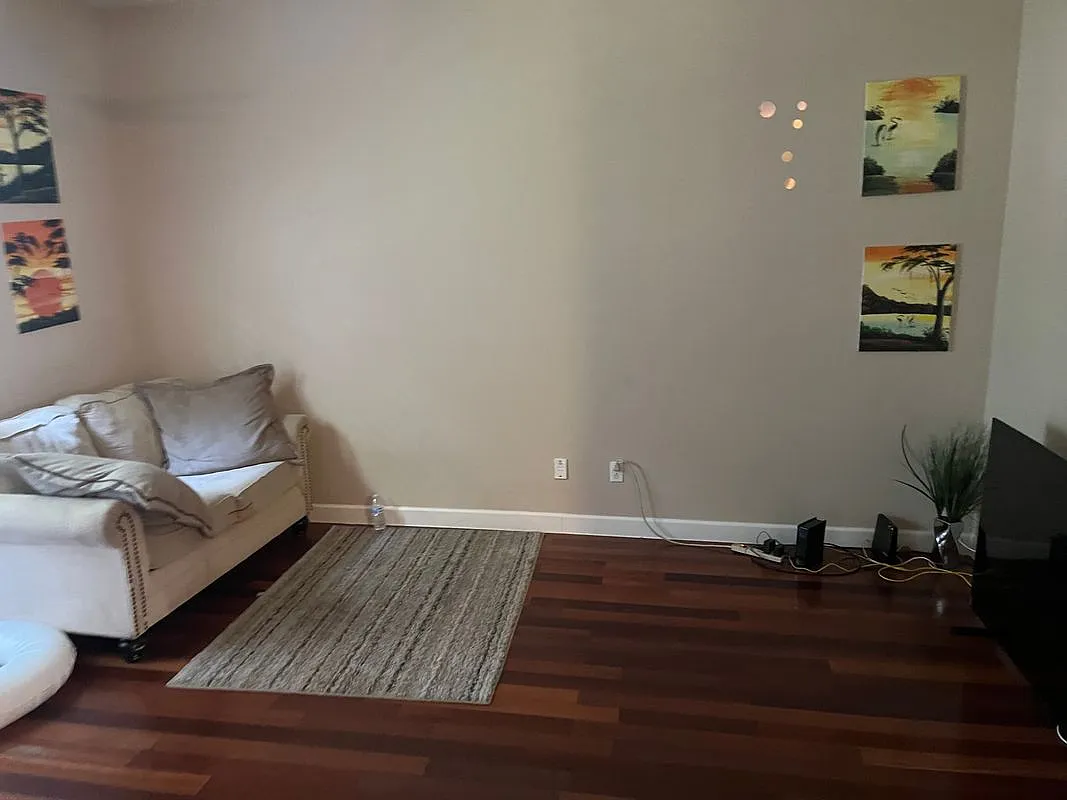 4 bed, 2.5 bath, 2266 sqft, $2,800 — Photo 4