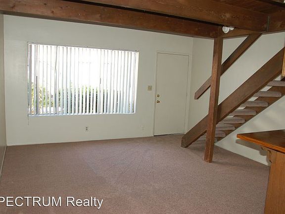 3rd image of 2025 Bath St APT 17