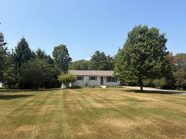 2311 Lange Ln, Lapeer, MI 48446
