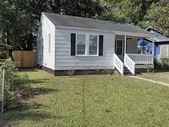 3rd image of 2226 Bailey Dr