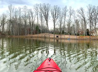 245 Lakeshore Dr, Reidsville, NC 27320