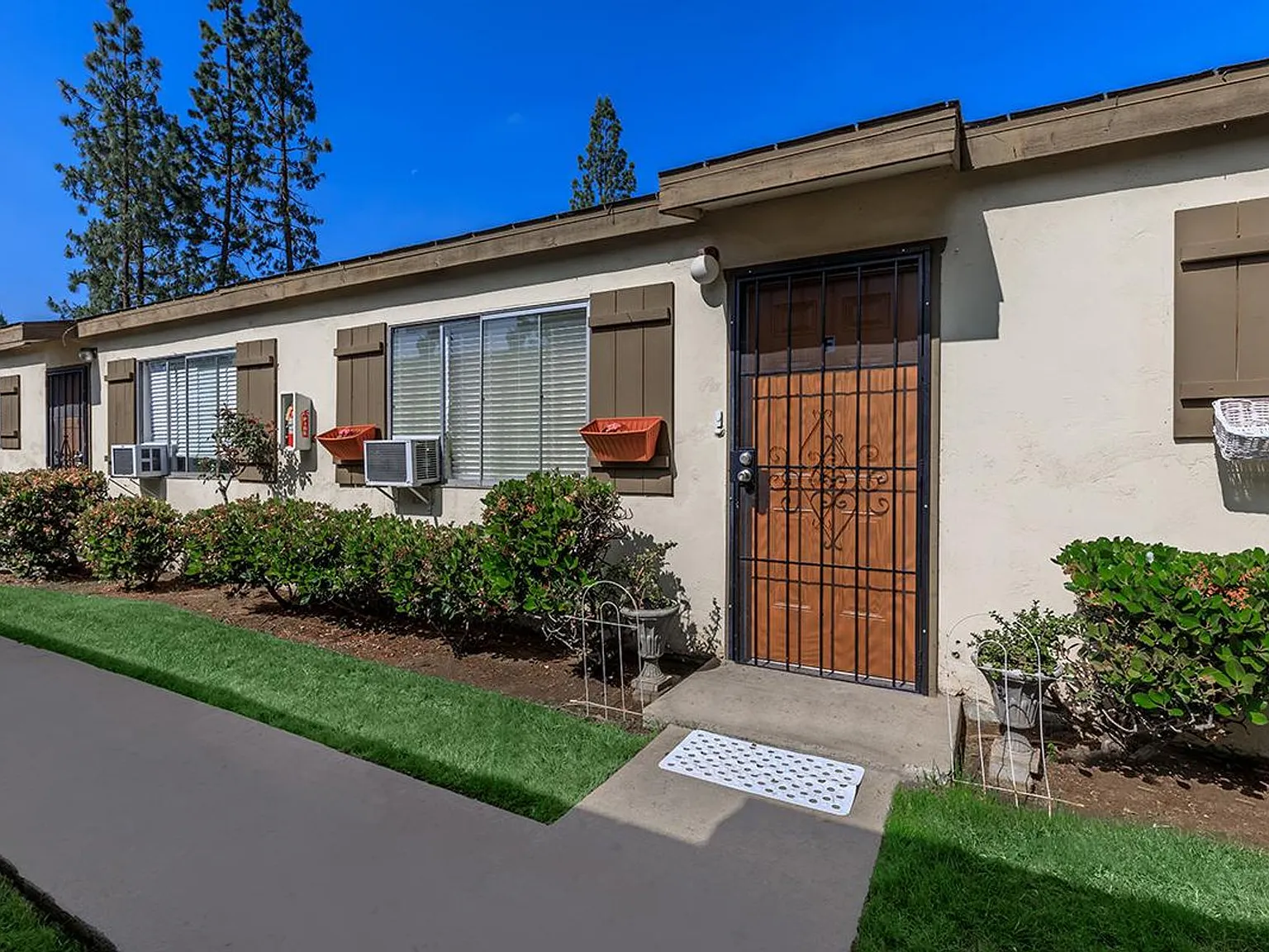 Rosewood Villas — Photo 3