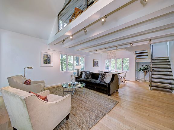 5th image of 1807 Bobolink Ln