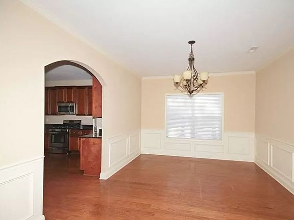 4th image of 44 Coggins Farm Ln