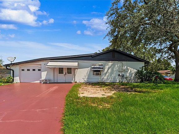 3rd image of 99 TOLUCA DRIVE