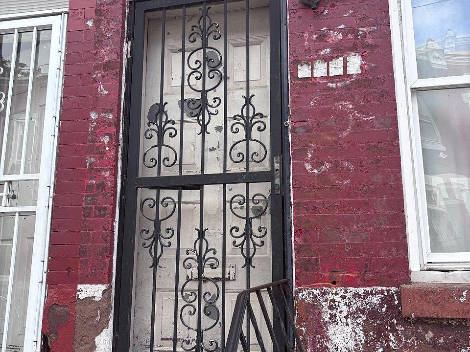 1st image of 2239 N Cleveland St