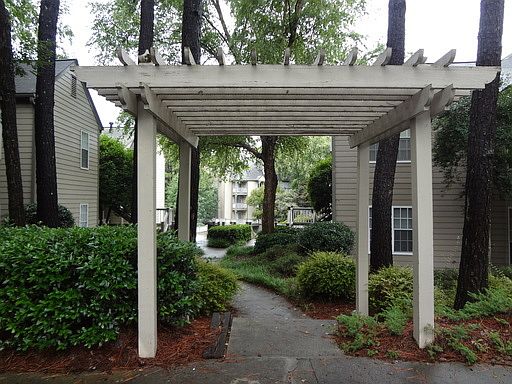 3rd image of 704 Mill Pond Dr SE